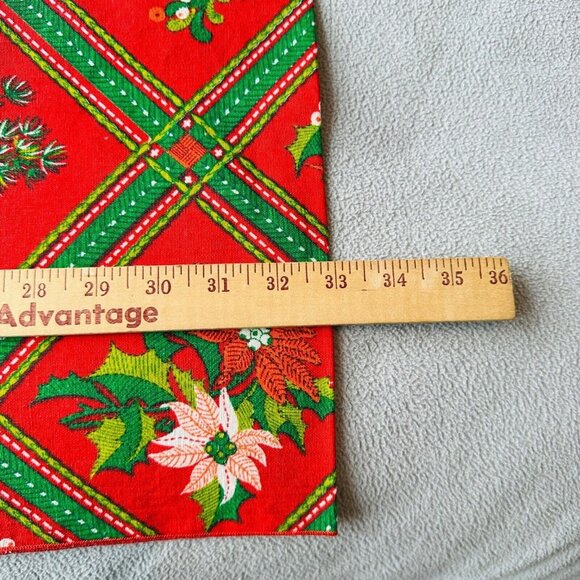 Vintage Christmas Tablecloth Holly Poinsettia Pattern MCM Retro 66x98 Rectangle - Picture 5 of 7